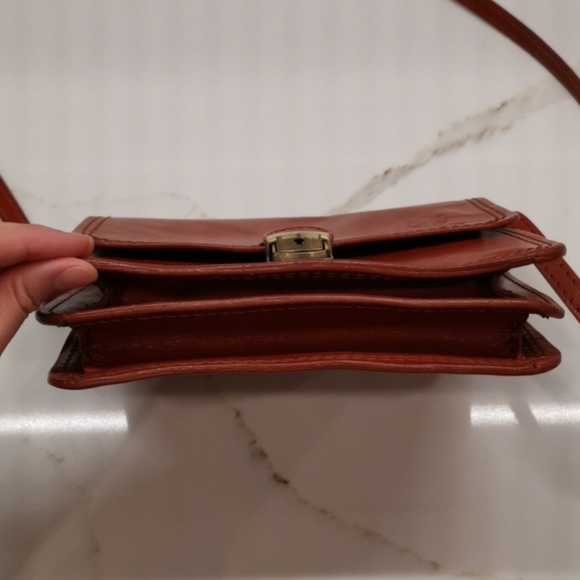 MADE IN ITALY genuine leather small crossbody bag - Picture 5 of 16